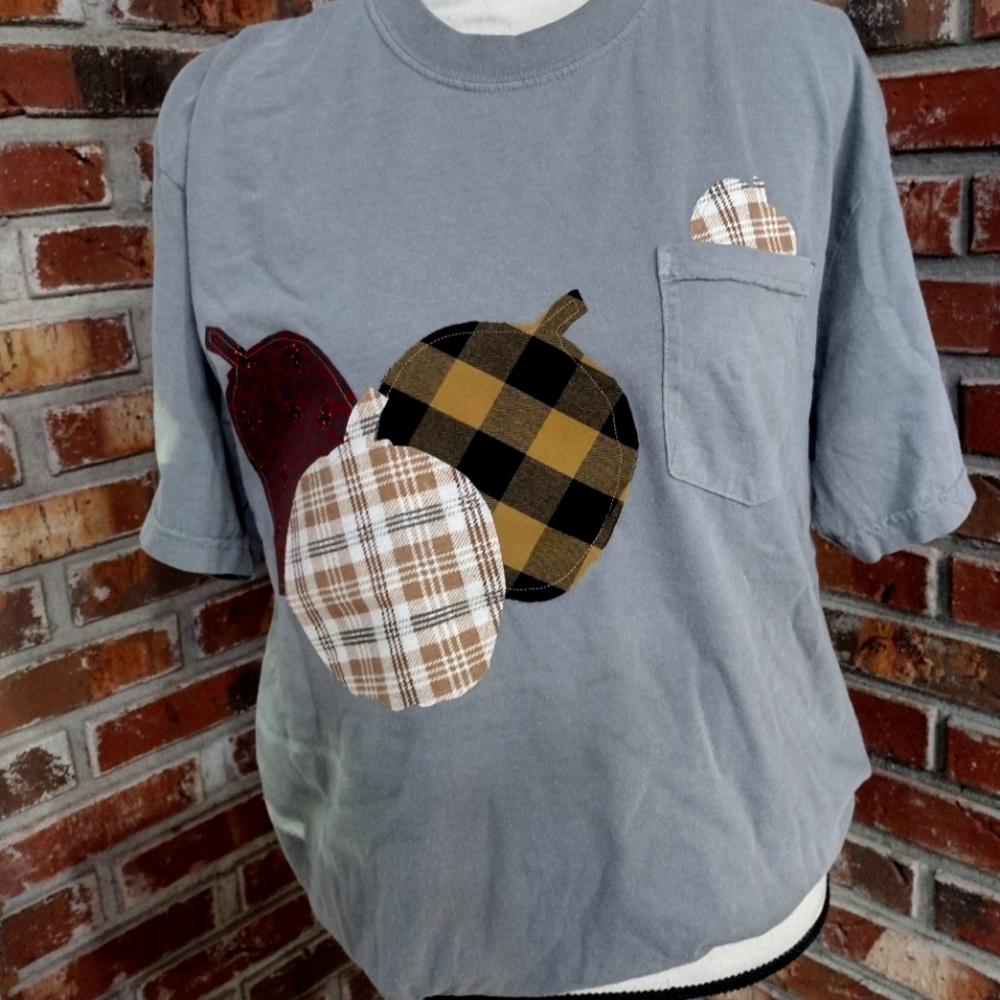 Size large Comfort color crewneck fall pumpkin shirt